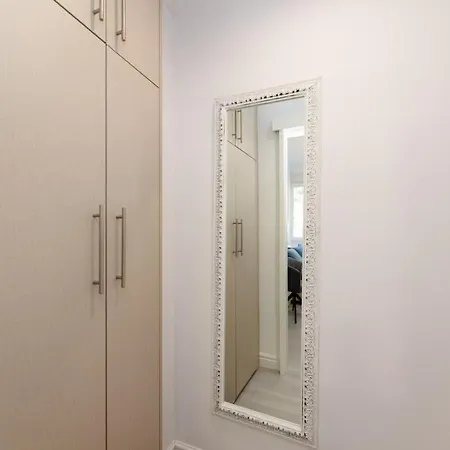 Leora Deluxe Appartement *