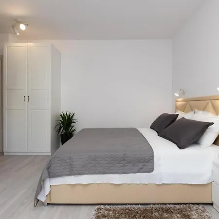 Apartman Leora Deluxe *