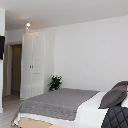 Leora Deluxe Appartement