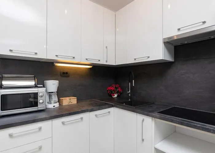 Апартаменты Leora Deluxe